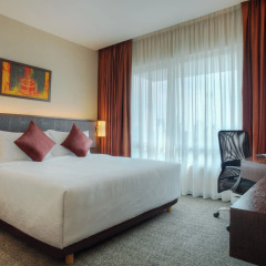 Отель Furama Bukit Bintang, Kuala Lumpur 4* Представительский номер с различными типами кроватей