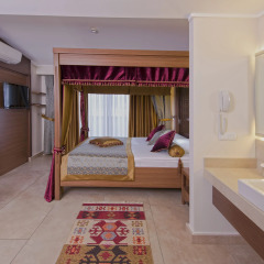 Отель Alaaddin Beach 4* Люкс