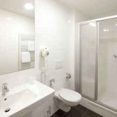 Austria Trend Hotel beim Theresianum ванная фото 5