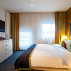 Гостиница Crowne Plaza Санкт-Петербург Аэропорт комната для гостей фото 4