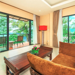 Отель Baan Laimai Beach Resort 4* Номер Делюкс фото 19