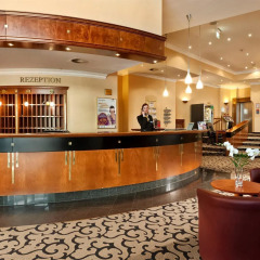 Отель Wyndham Garden Berlin Mitte ресепшен