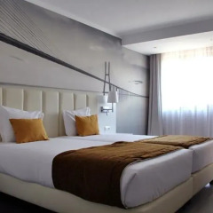 Masa Hotel Almirante комната для гостей