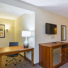 Отель Comfort Inn Washington Dulles International 2* Люкс с различными типами кроватей