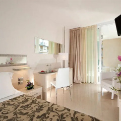 Отель Mercure Rimini Artis комната для гостей