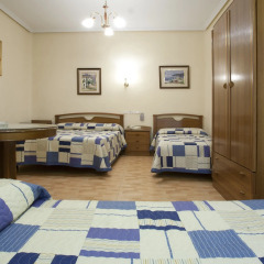 Отель Hostal María Luisa Стандартный номер с различными типами кроватей фото 2