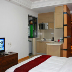 Апартаменты She & He Service Apartment - Huifeng Стандартный номер с различными типами кроватей