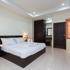 Отель Bangtao Kanita House 2* Улучшенный номер с разными типами кроватей