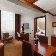 Гостиница DoubleTree by Hilton Novosibirsk 4* Представительский номер с разными типами кроватей фото 5