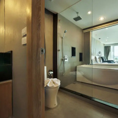 Отель New Nordic Ratana Suites ванная фото 7