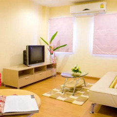 Апартаменты Phuket Center Apartment гостиная