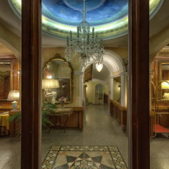 Comfort Hotel Bolivar вход в здание
