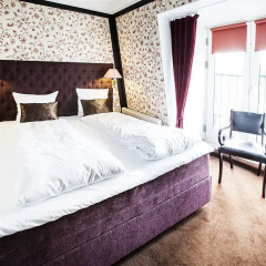 Отель First Kong Frederik 4* Полулюкс