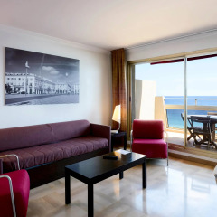 Отель Aparthotel Adagio Nice Promenade des Anglais 4* Апартаменты с различными типами кроватей
