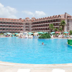 Отель Green Nature Resort & Spa - All Inclusive открытый бассейн