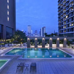 Carlton Hotel Singapore открытый бассейн