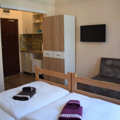 Roommates Hostel Студия