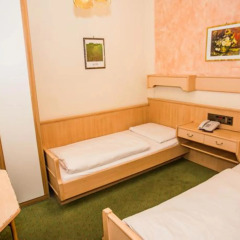 Hotel Hadrigan 3* Стандартный номер с 2 отдельными кроватями