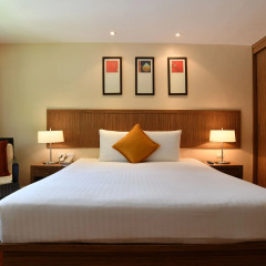 Отель Novotel Phuket Surin Beach Resort 4* Улучшенный номер с двуспальной кроватью