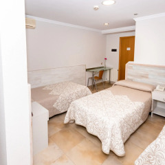 Hostel Viky Стандартный номер с различными типами кроватей