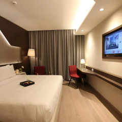 DoubleTree by Hilton Hotel Yerevan City Centre комната для гостей фото 2