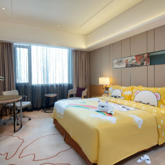 Отель Holiday Inn Chengdu Oriental Plaza 4* Улучшенный номер с различными типами кроватей