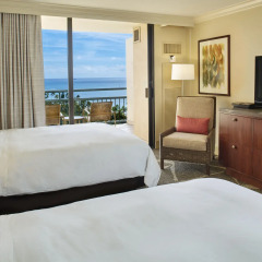 Отель Hilton Hawaiian Village Waikiki Beach Resort 4* Стандартный номер с различными типами кроватей фото 16