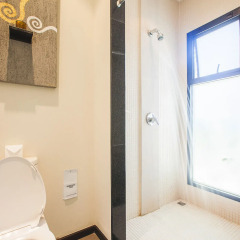 Отель Two Villas Holiday Oriental Style Layan Beach ванная фото 2
