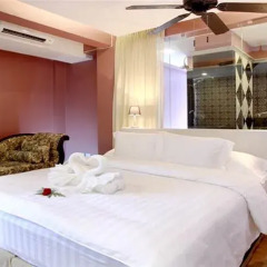 Sky Lantern Hotel 3* Люкс с различными типами кроватей