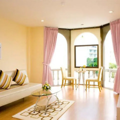 Апартаменты Phuket Center Apartment гостиная фото 2