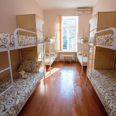 Comfort Hostel Кровать в женском общем номере с двухъярусной кроватью