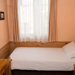 Отель Hôtel Comte de Nice 2* Стандартный номер с различными типами кроватей