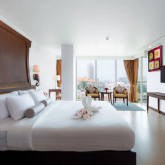 Aiyara Grand Hotel 4* Люкс с различными типами кроватей