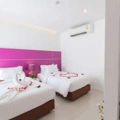 Tuana Patong Holiday Hotel 3* Улучшенный номер разные типы кроватей фото 2