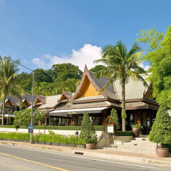 Отель Baan Yin Dee Boutique Resort вход в здание
