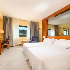 Отель TRYP Barcelona Apolo Барселона комната для гостей фото 4