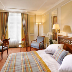 Отель Schweizerhof Zürich 4* Стандартный номер с различными типами кроватей фото 4