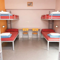Barcelona Pere Tarrés Hostel Кровать в мужском общем номере с двухъярусной кроватью фото 2