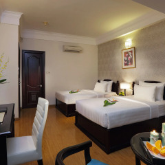 Sunrise Central Hotel 3* Номер Премьер с 2 отдельными кроватями