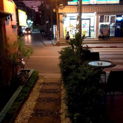 Отель Bt Inn Patong вид на фасад