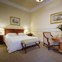 Grand Hotel Et Des Palmes 4* Улучшенный номер с двуспальной кроватью