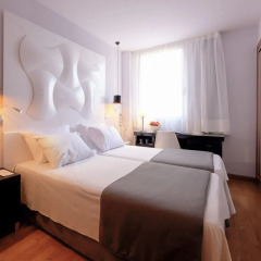 Отель Evenia Rocafort 3* Номер с различными типами кроватей фото 15
