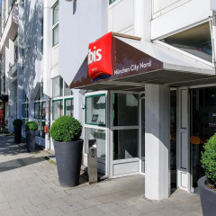 Отель ibis Muenchen City Nord вход в здание фото 2