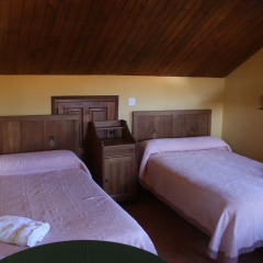 Отель Casa Rural La Oca II 3* Кровать в общем номере с двухъярусной кроватью