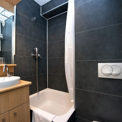 Отель Staycity Aparthotels Gare de l Est 3* Апартаменты с различными типами кроватей
