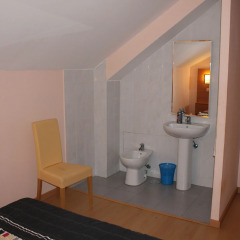 Отель Guest House Estrela 2* Стандартный номер двуспальная кровать (общая ванная комната)