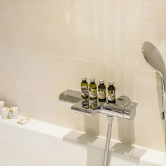 Ozo Hotel глубокая ванна