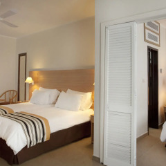 The Preluna Hotel комната для гостей