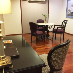 Отель Asoke Residence Sukhumvit 4* Полулюкс