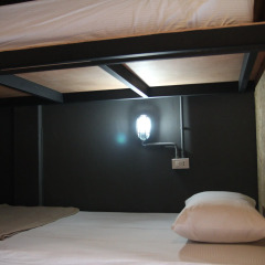 Vitamin Sea Hostel Phuket Кровать в общем номере с двухъярусными кроватями